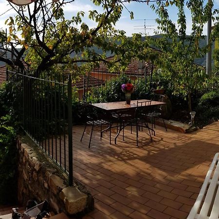הוילה Pietrabruna Casa Dalia מראה חיצוני תמונה